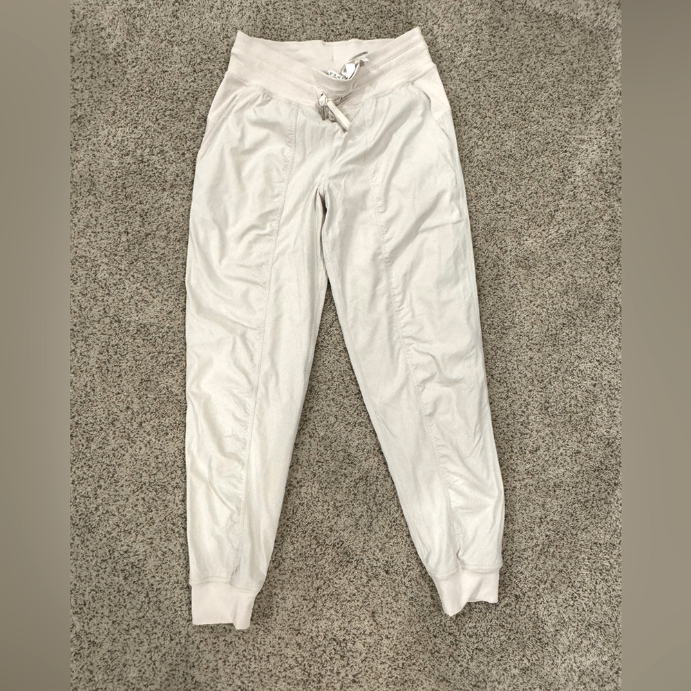 Lululemon Mid Rise Lined Dance Studio Jogger sz 6